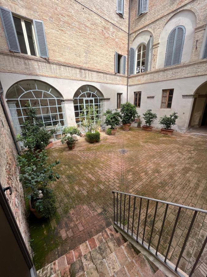 La Corte Affittacamere Foligno Eksteriør billede